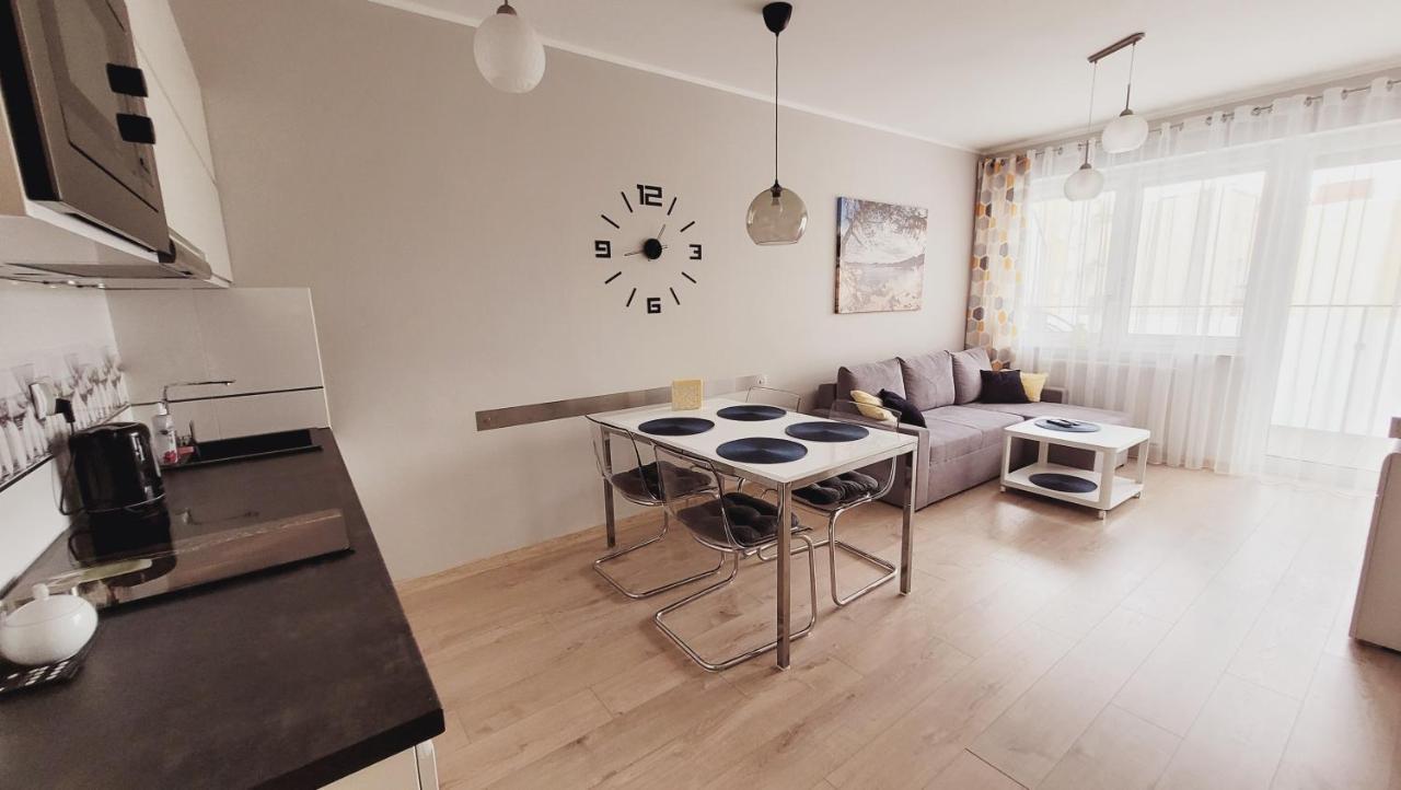 Apartament Miodowy Dom Kołobrzeg Esterno foto
