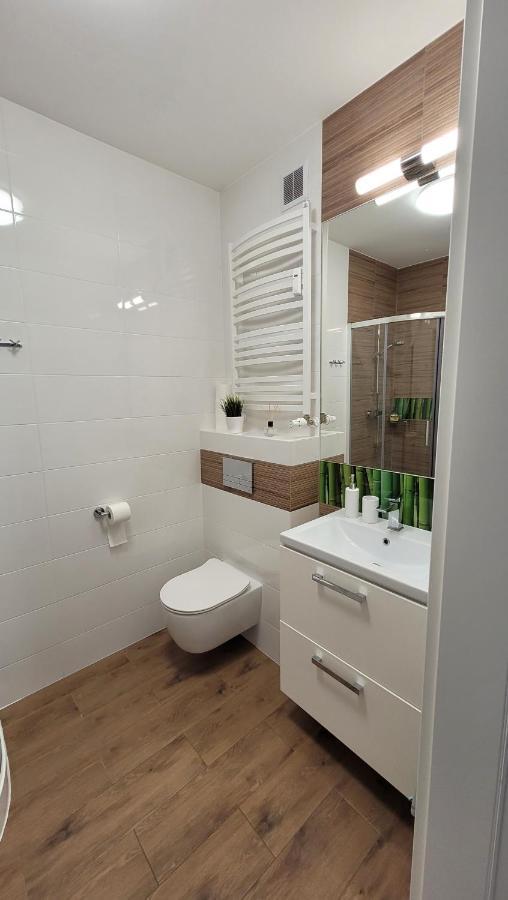 Apartament Miodowy Dom Kołobrzeg Esterno foto
