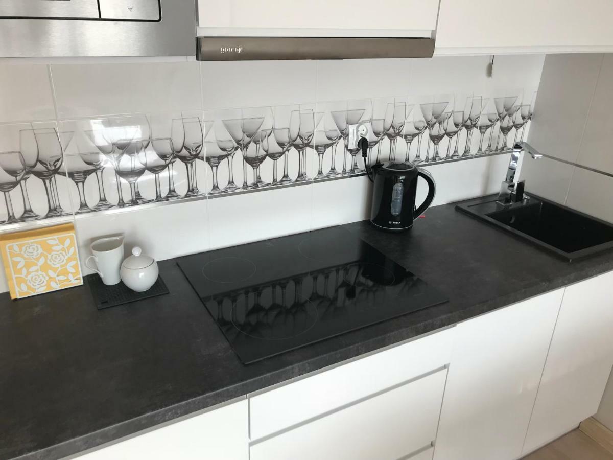 Apartament Miodowy Dom Kołobrzeg Esterno foto